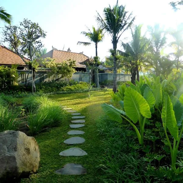 Villa & Farm for 5, near Sidemen w/ Mt. Agung View, ξενοδοχείο σε Selat