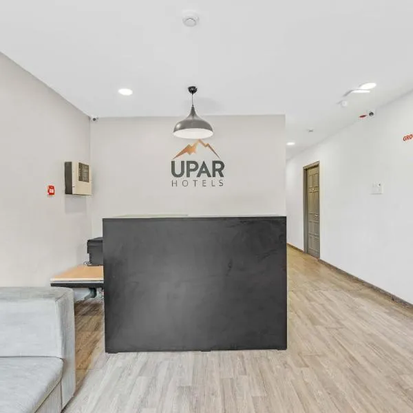 Upar Hotels Uthandi, ECR, hotel in Navalur