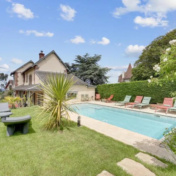 Villa l'Hermitage Piscine Sauna Fitness Deauville, hotel v destinácii Bénerville-sur-Mer