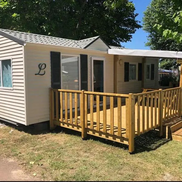 Mobilhome 4/6 personnes proche La Palmyre, Royan, hotel v destinaci Saint-Augustin