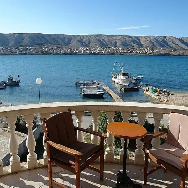 Pansion Gea, hotel di Pag