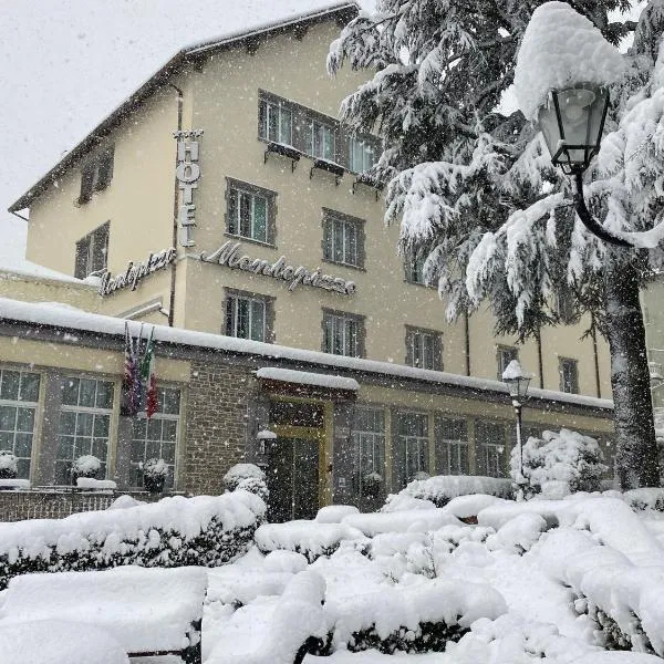 Hotel Montepizzo, hótel í Rocca Corneta