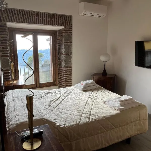 Albergo Diffuso Locanda Specchio Di Diana, מלון בנמי