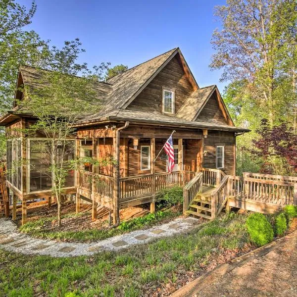 Lakefront South Carolina Abode with Deck and Boat Dock, hotel v destinaci Fair Play