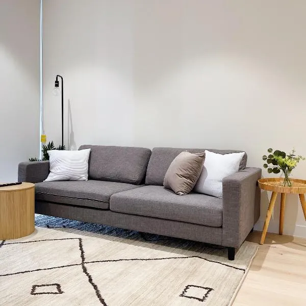 Viesnīca 1Chermside Apartment close to Hospital and Shops Brisbenā