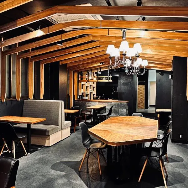 Namba Guesthouse HIVE, hotel v Osace
