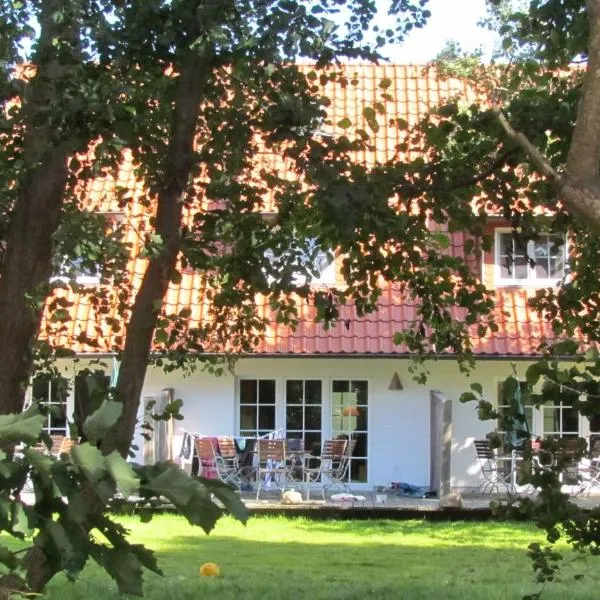 Hus-Hiddensee, hotel in Vitte