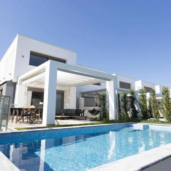 Villa Mare - Private Pool, 4 Bdrms, Sea View, BBQ, hotell sihtkohas Chaniótis
