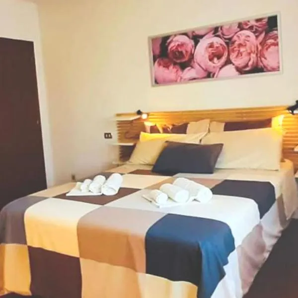 [TERME] CASA IN STILE CLASSICO IN TOSCANA CON TERRAZZO, hotel v destinaci Montecatini Terme