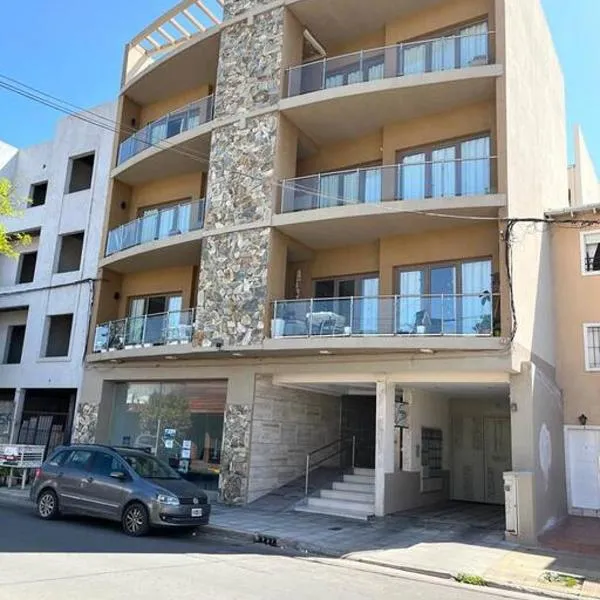 Departamento Completo Tandil, hotel v destinaci Tandil