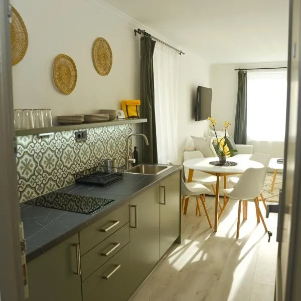 Raba92 Apartman House, hotel v Győru