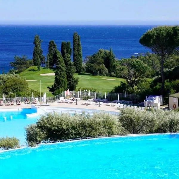 Vista Mare Cap Esterel Agay, hotel sa Saint-Raphaël