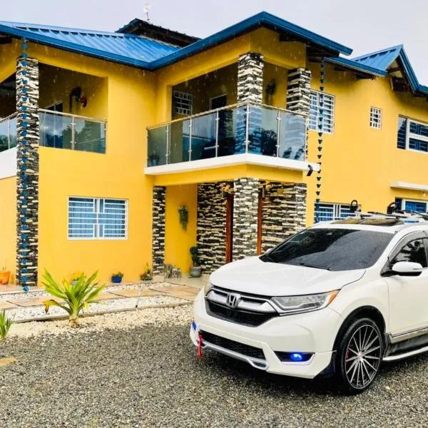 Villa La Grande, hotel v destinaci Jarabacoa
