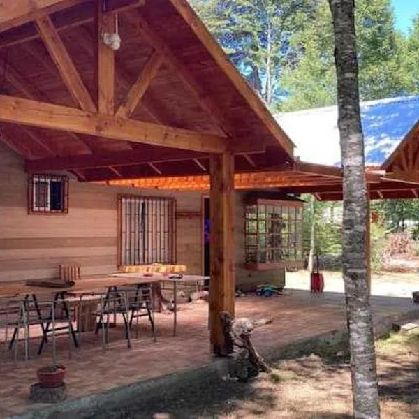 Parcela en Pucón con casa, hotel in Pucón