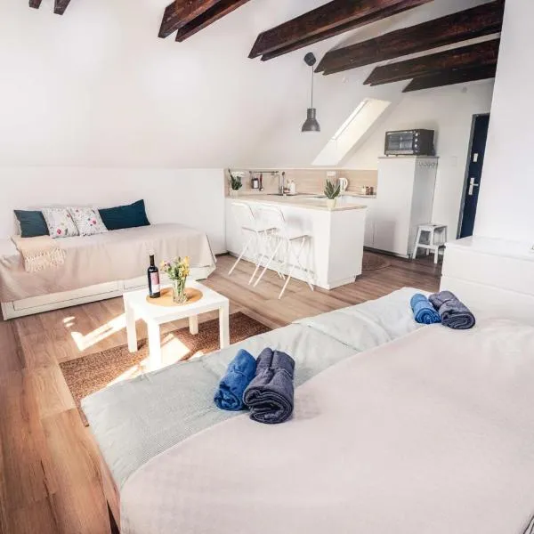 Apartmán Podkroffka, hotel v Bořeticích
