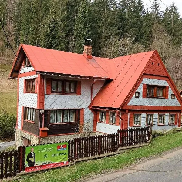 Ubytování v retro chalupě Na Věčnosti, hotel di Tanvald