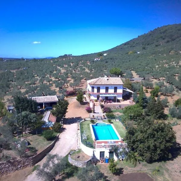Huerta Carrión, Finca en El Pedroso, hotel en El Pedroso