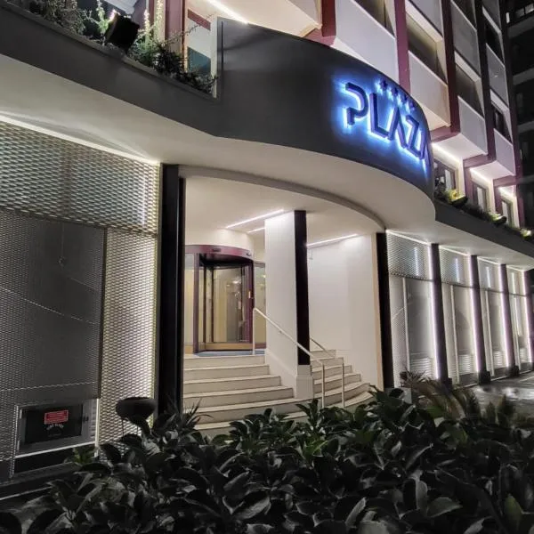 Hotel Plaza, hotel em Pescara