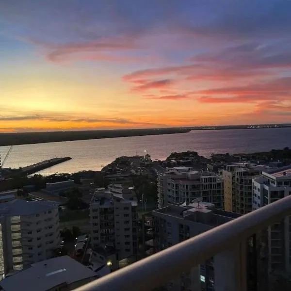 다윈에 위치한 호텔 Luxury two-beds harbour views apartment