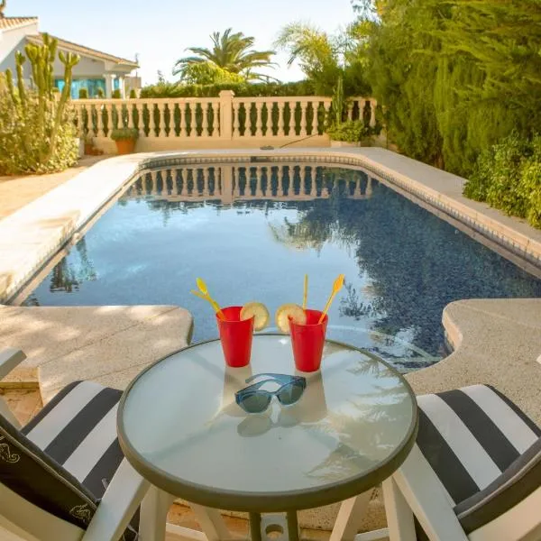La AMISTAD Apartamento en Chalet con piscina compartida, hotel v destinaci Calpe