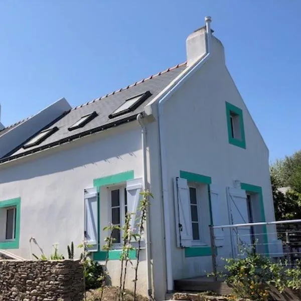 Charmante maison à 200m de la plage, avec jardin, terrasse, et connexion Wi-Fi. - FR-1-418-91, hotel v destinaci Locmaria