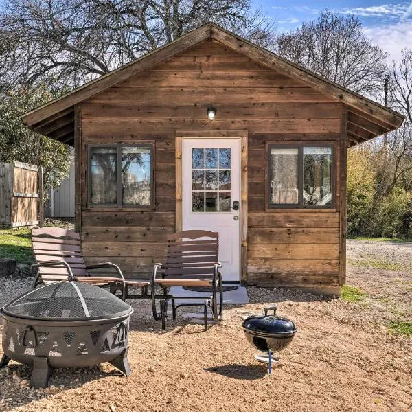 Lake Dunlap Studio with Shared Boat Ramp and Dock, ξενοδοχείο σε New Braunfels