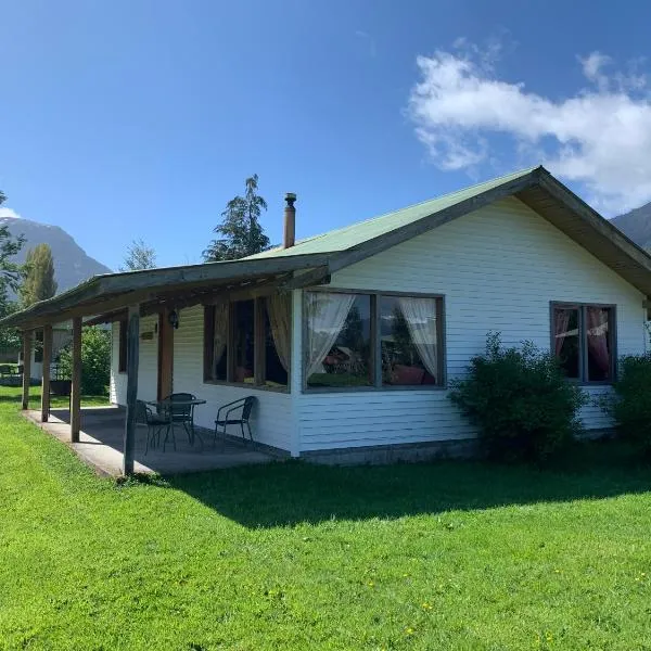 Los Coihues Patagonia Lodge, hótel í La Junta