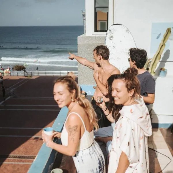 La Ventana Azul Surf Hostel, hotel in Las Palmas de Gran Canaria