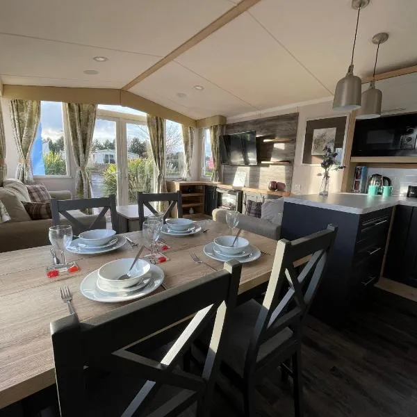 Seton Sands Haven Holiday Park - Prestige Caravan, hotel v destinaci Port Seton