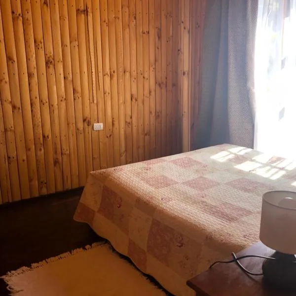 Cabaña El Sol Pehuenche Cordillera Talca SanClemente, hotel em Colbún Alto