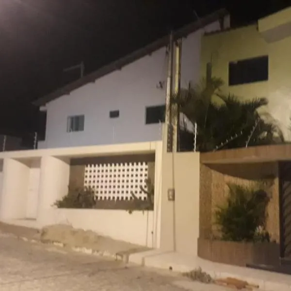 Casa Adequadra para Home-Office., hotel in Caruaru