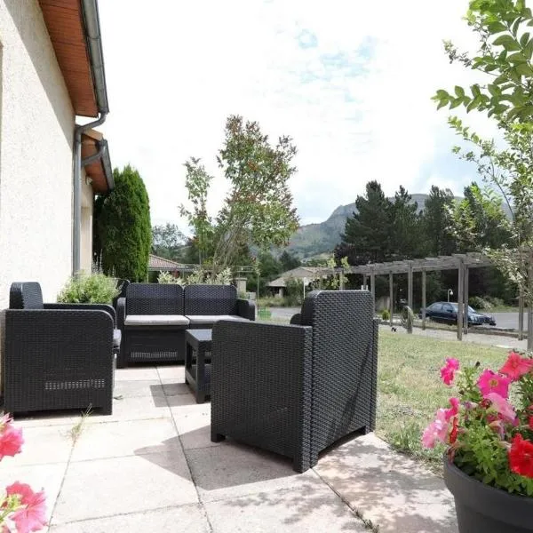 Les Portes de la Méouge anciennement Le Serpolet, отель в городе Séderon