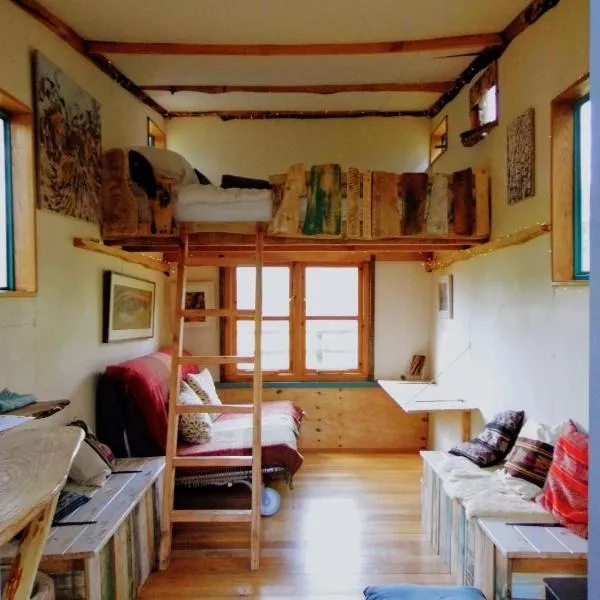 Delightful Shepherd hut: Graffham şehrinde bir otel