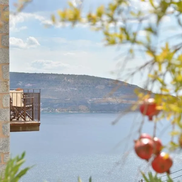 Akrolithi Guesthouse, hotel i Karavostasi