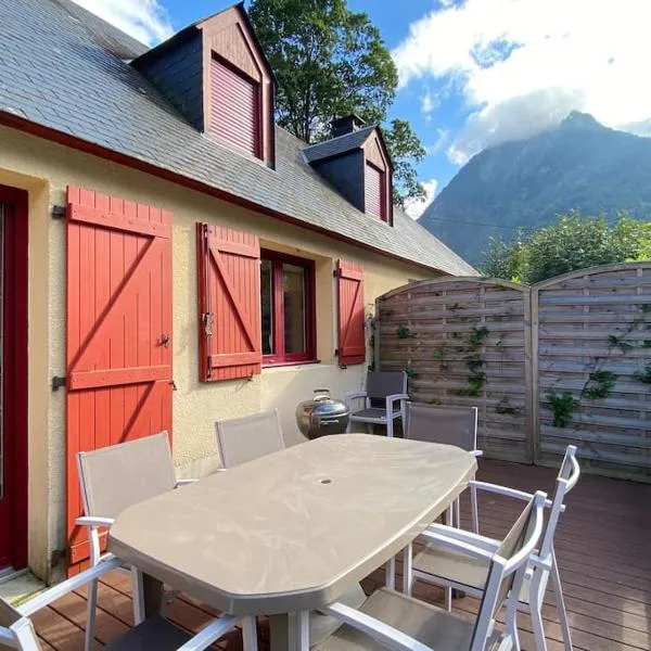 Le Chalet 102. 3 chambres. Terrasse. Parking. wifi, hotell sihtkohas Cauterets