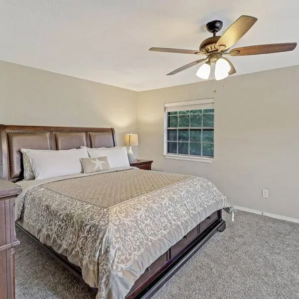 cozy house Saginaw TX 3BR 2BA Sleeps 10 just 12 minutes downtown fort worth, hotel v destinaci Saginaw