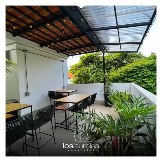 Casa hotel Los Laureles, hotel v destinaci Medellín