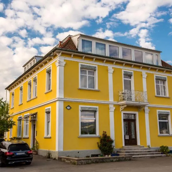 Apartment Yellow, hotel u gradu Zigmarscel