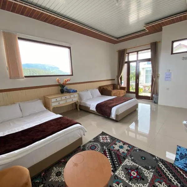 Villa madinna dieng, hotel in Batur