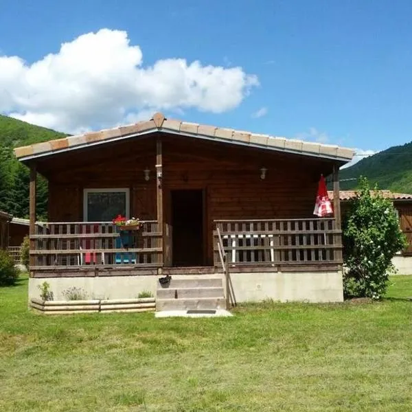 Le Clos Chantéric accueille jusquà 5 personnes, hotel en Thueyts