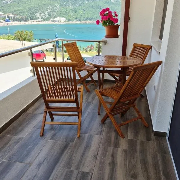 Apartment AS, hótel í Čanj