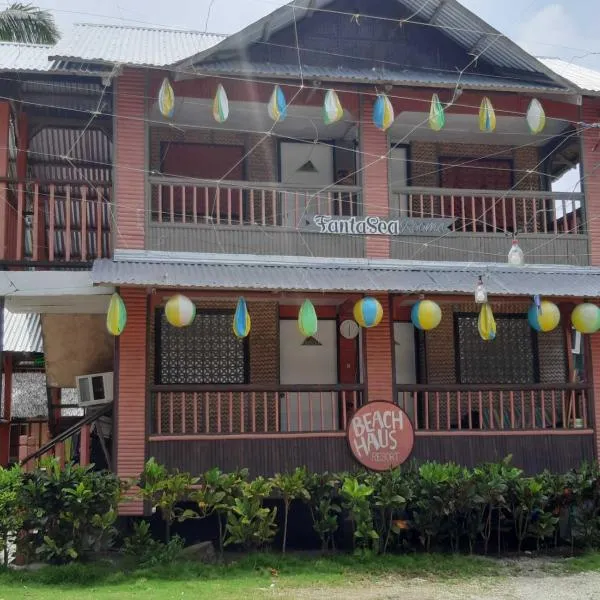 Beachaus Resort, hotel v destinaci Pandan