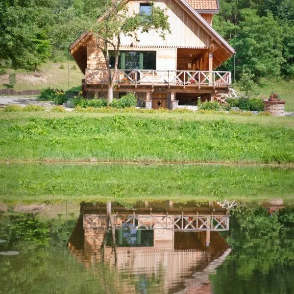 Uroczysko Leźno, hotel a Zalesie