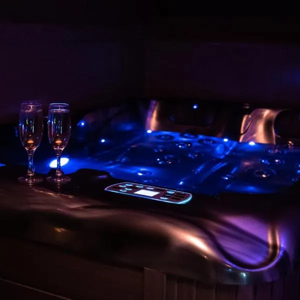 PAUSE NATURE SORBAIS Chambre avec SPA, SAUNA, STREAMING et arrivée autonome, hotel v destinaci Sorbais