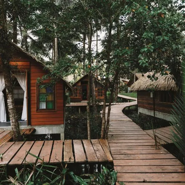 Coco Camping Koh Kood, hotel in Ban Khlong Chao