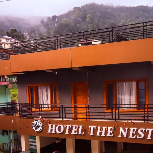 Hotel The Nest, Rooftop Cafe, Bonfire with a Sceneric Mountain View