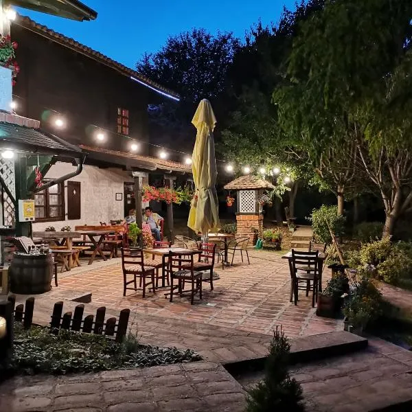 Etno Guest House Gorski car, hotel v destinaci Aranđelovac