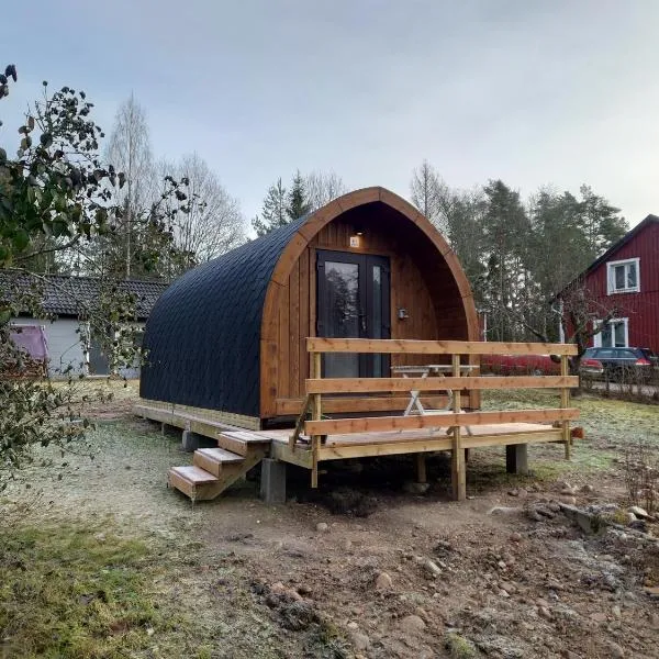 Hobbit Hut, hotel in Mölntorp