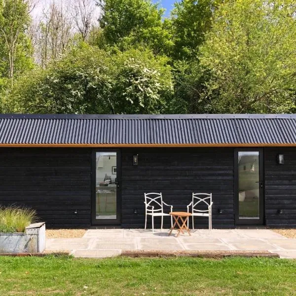 The Hopper Huts, hotel in Faversham