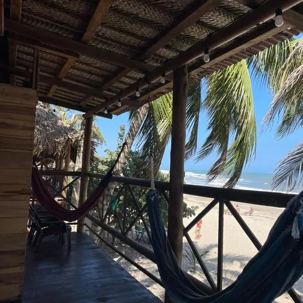 HOSTAL Estrellas del tayrona playa mendihuaca, hotel a Santa Marta